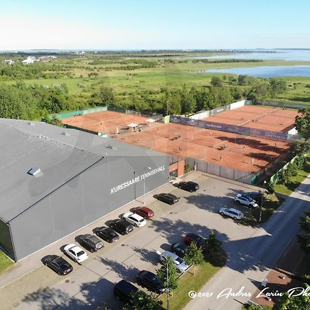 Komandandi Apartments Куресааре Екстериор снимка