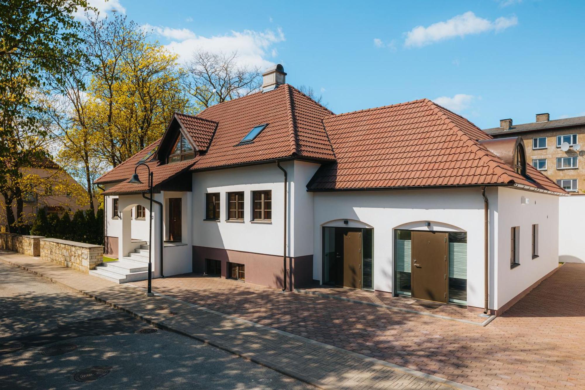 Komandandi Apartments Куресааре Екстериор снимка