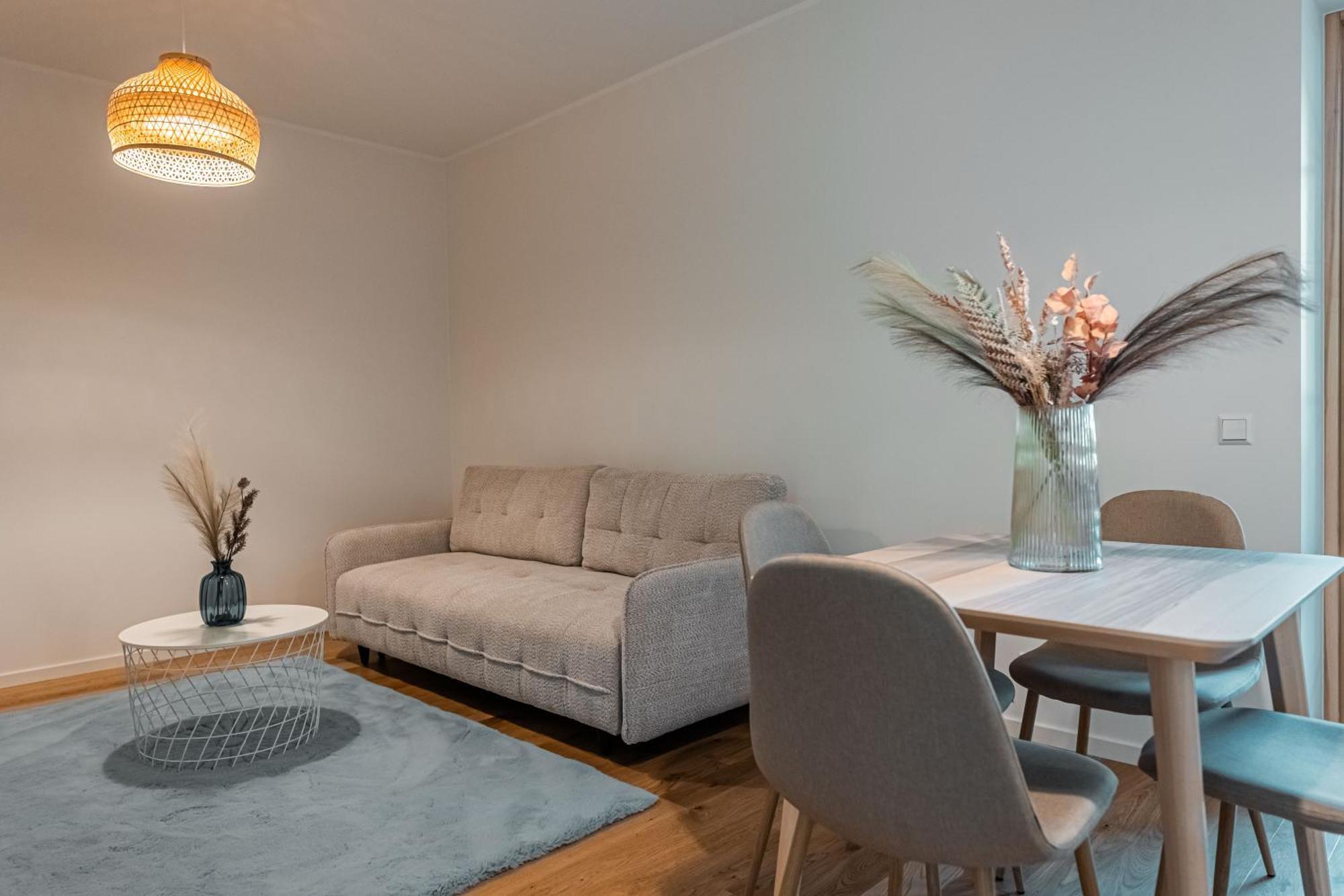 Komandandi Apartments Куресааре Екстериор снимка